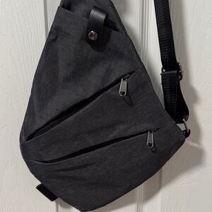 Wander Black Travel Sling Bag